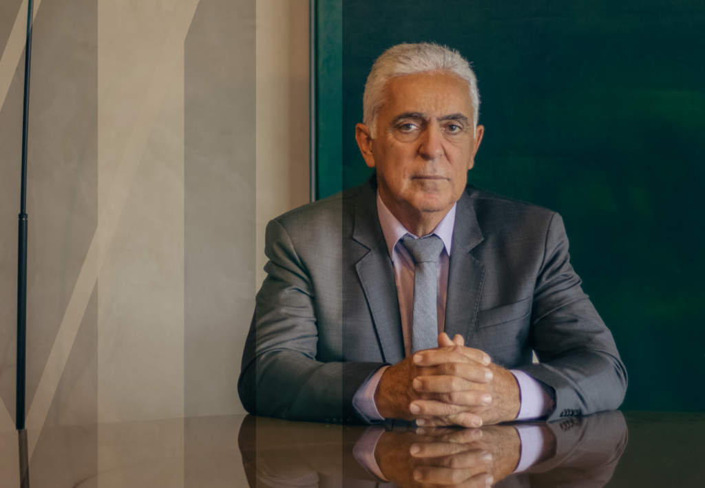 Dr. Donizeti A. Monteiro, pós-graduado em direito trabalhista, especialista em direitos do consumidor.